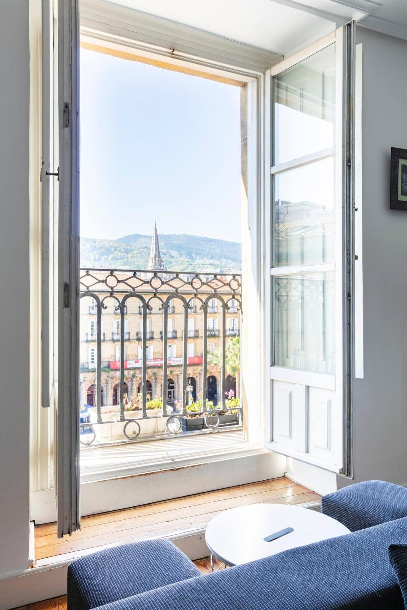 Plaza Nueva Habitaciones Bilbao Kültér fotó