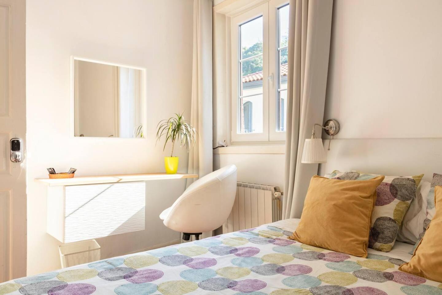Plaza Nueva Habitaciones Bilbao Szoba fotó